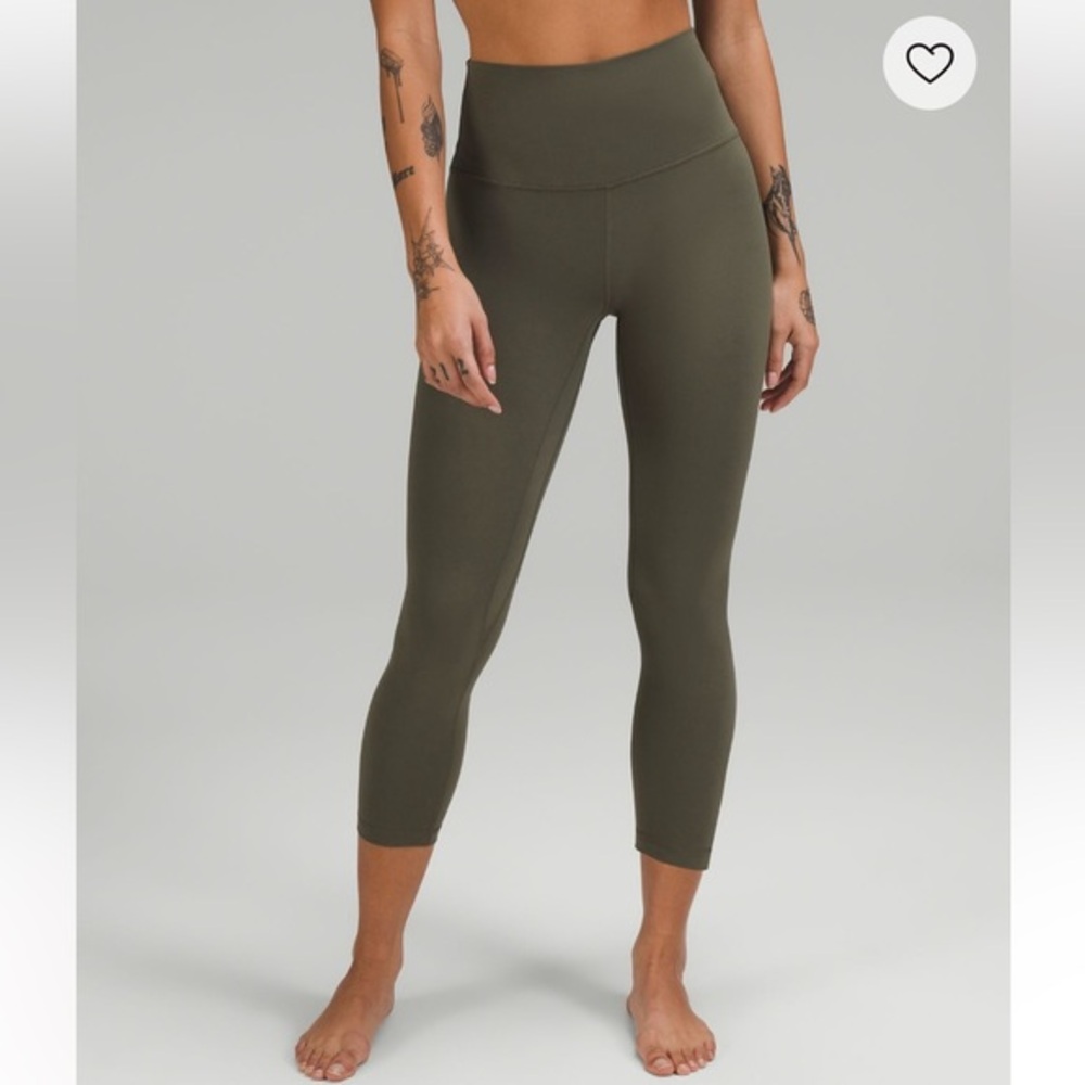 Lululemon 6 olive green zipper back pocket 23” inseam mid-rise stretch legging